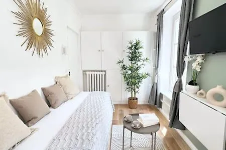 1586 - Opera Studio In Olympic Games 2024 Apartment Paris
